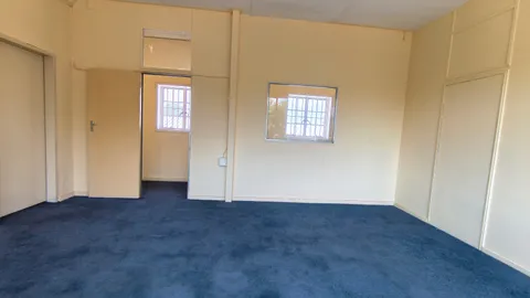 industrial-warehouse-To-Let-in-Benrose-Ben-05 (8)